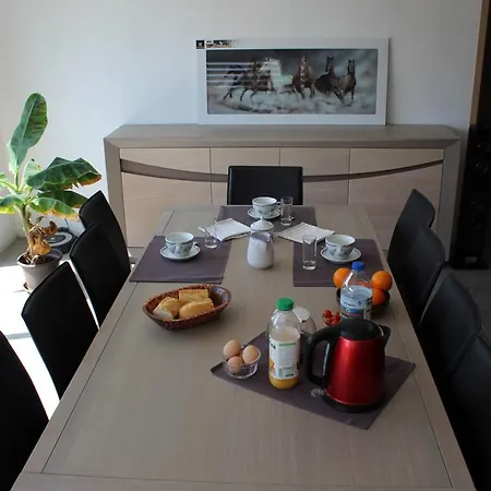 Nocleg ze śniadaniem La Lyre Saint-Georges-du-Bois (Sarthe)