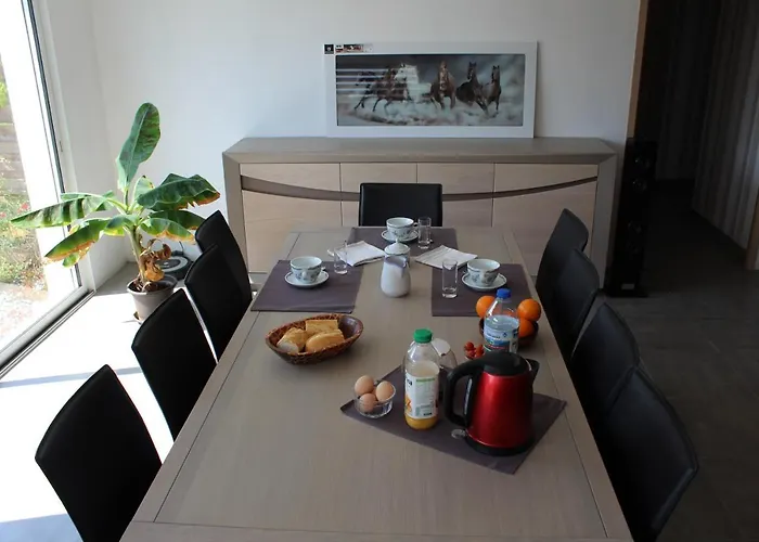 Couette-café La Lyre Saint-Georges-du-Bois (Sarthe)