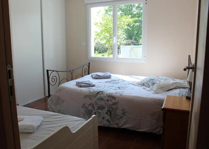 Couette-café La Lyre Saint-Georges-du-Bois (Sarthe)