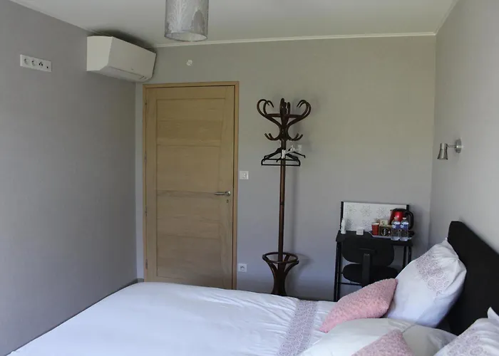 Couette-café La Lyre Saint-Georges-du-Bois (Sarthe)