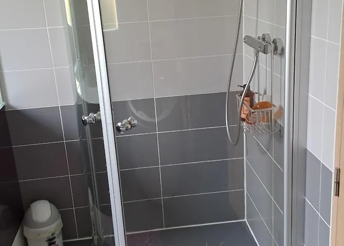 Couette-café La Lyre Saint-Georges-du-Bois (Sarthe)